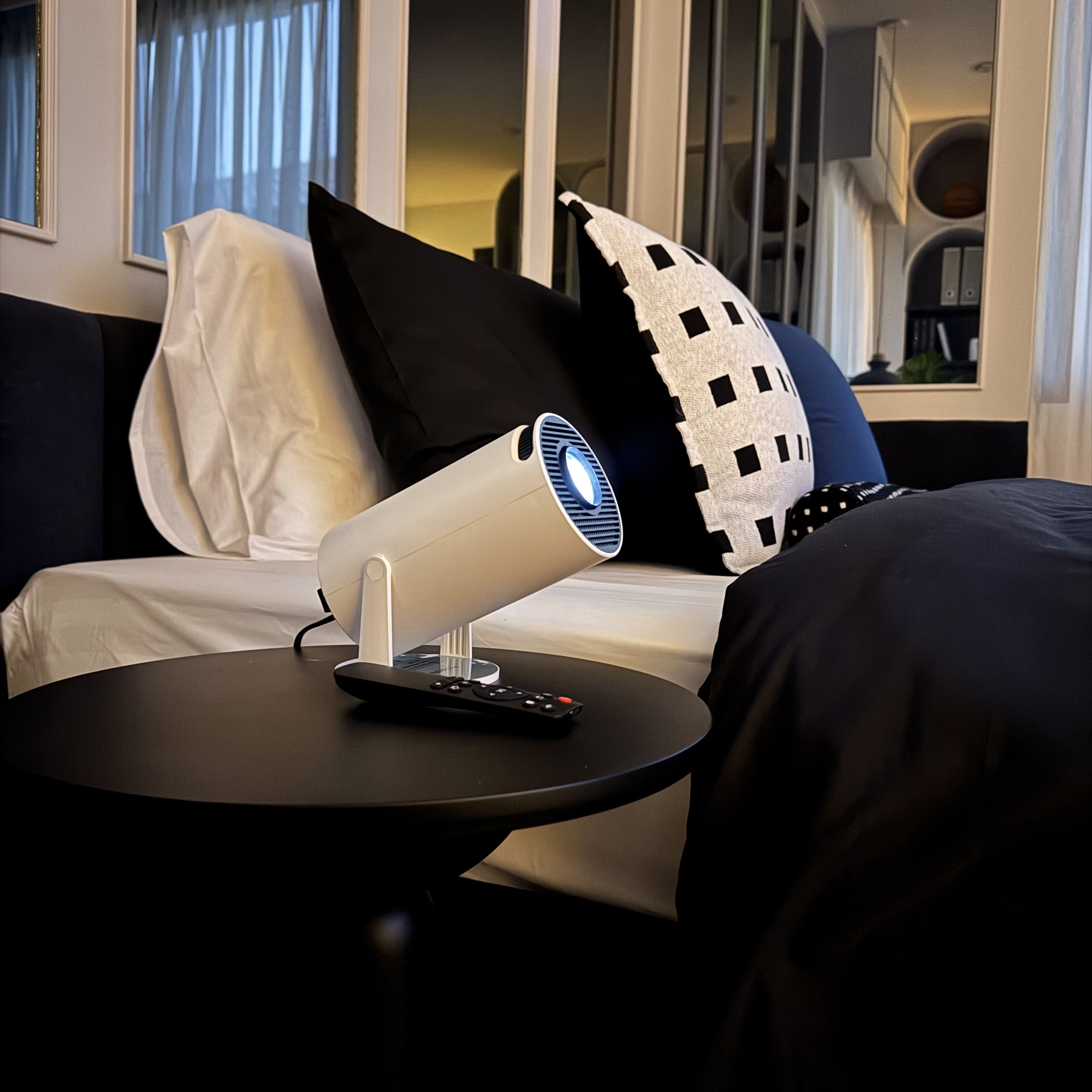 Mini Proyector Portátil Full HD