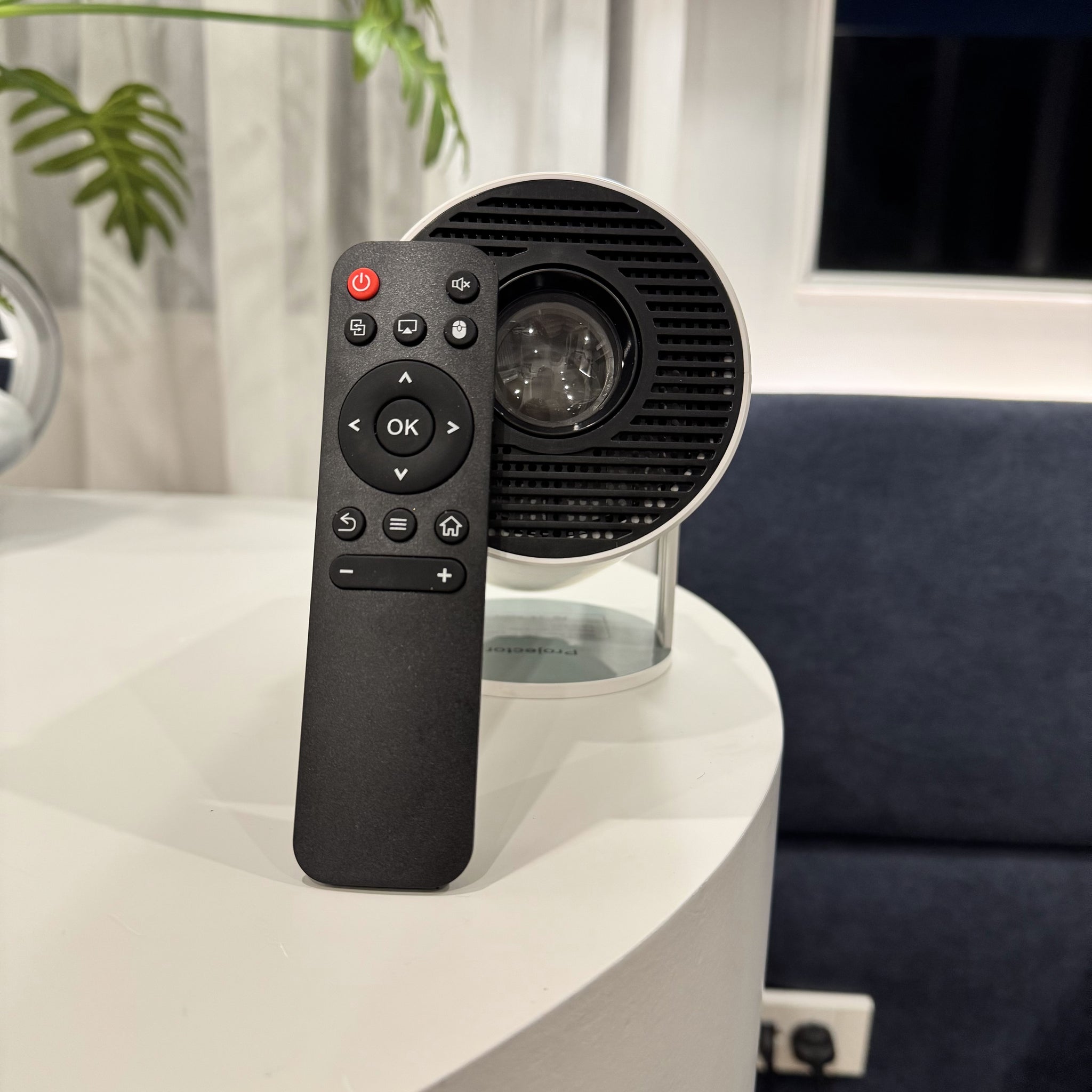 Mini Proyector Portátil Full HD